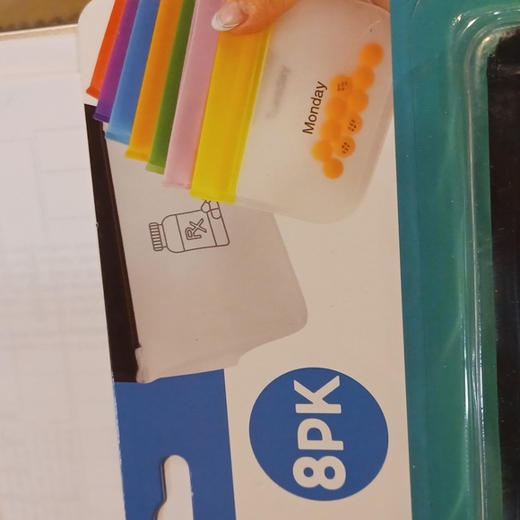 REUSAPAK Reusable 7 daily purpose pouches with storage bag. Set of 8 - Picture 3 of 10